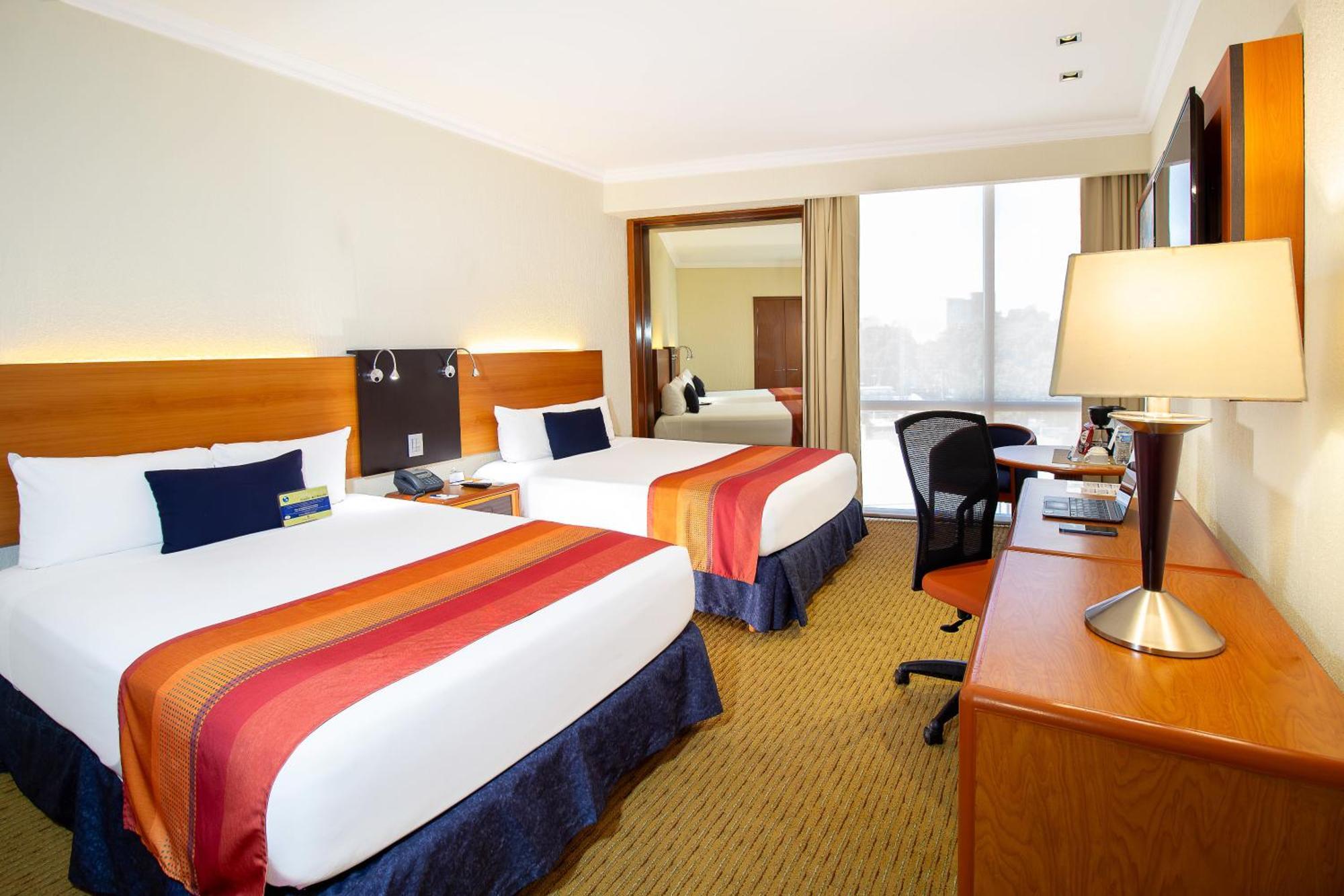Hotel Guadalajara Plaza Expo Ngoại thất bức ảnh