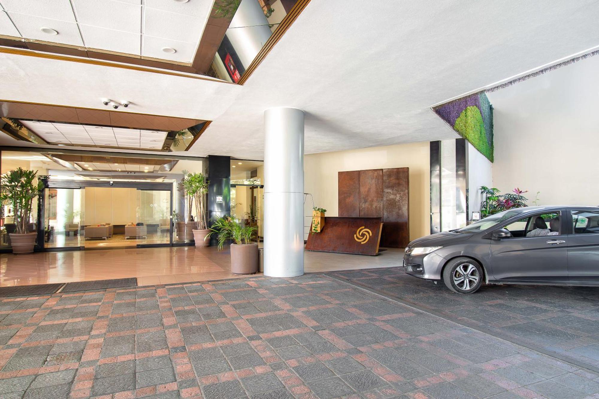 Hotel Guadalajara Plaza Expo Ngoại thất bức ảnh
