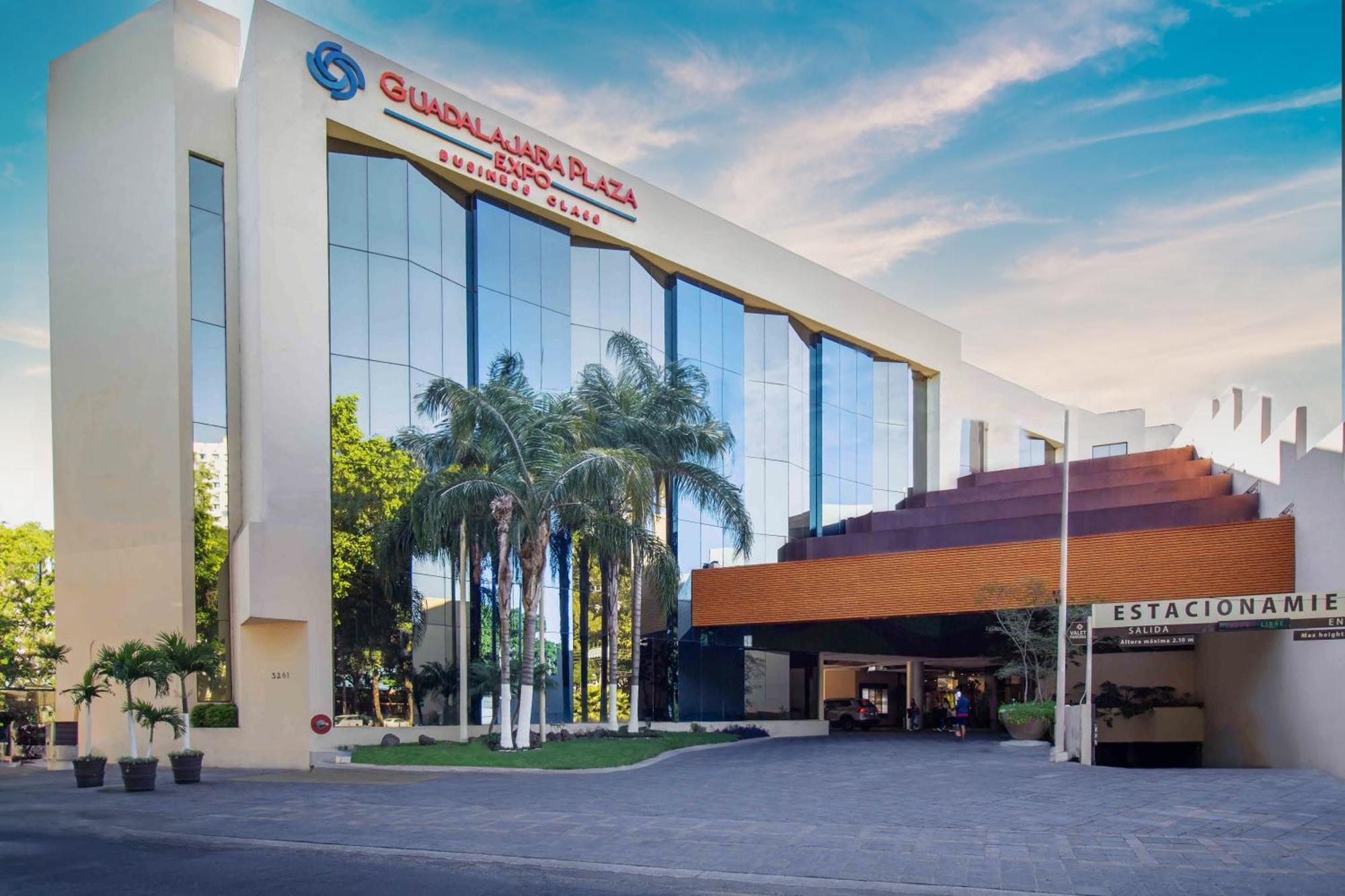Hotel Guadalajara Plaza Expo Ngoại thất bức ảnh