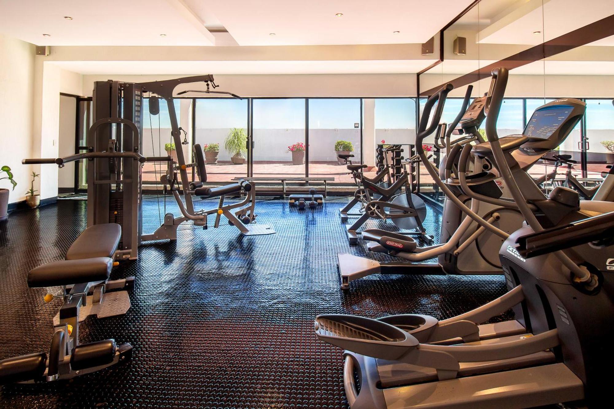Hotel Guadalajara Plaza Expo Ngoại thất bức ảnh
