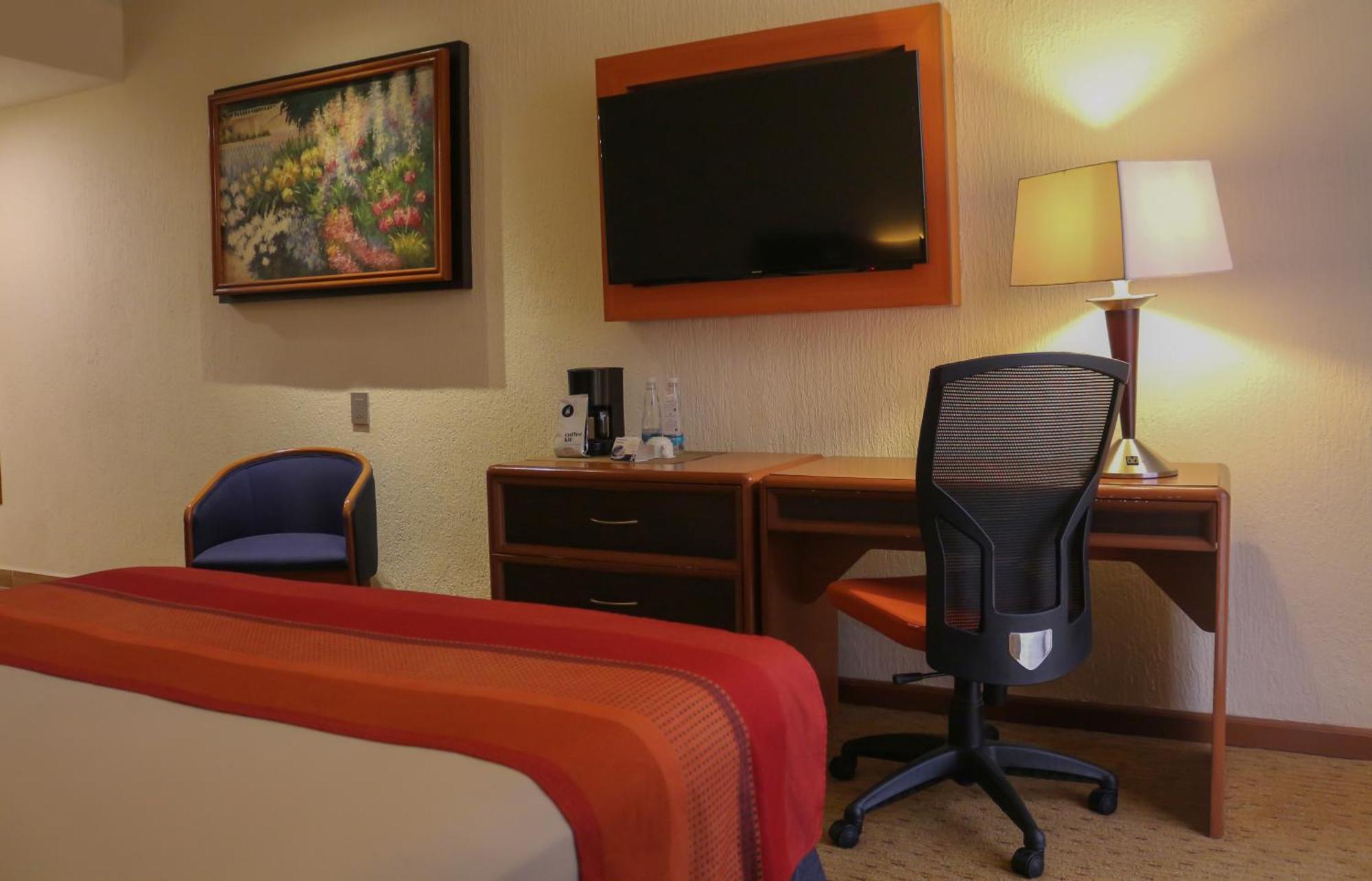 Hotel Guadalajara Plaza Expo Ngoại thất bức ảnh